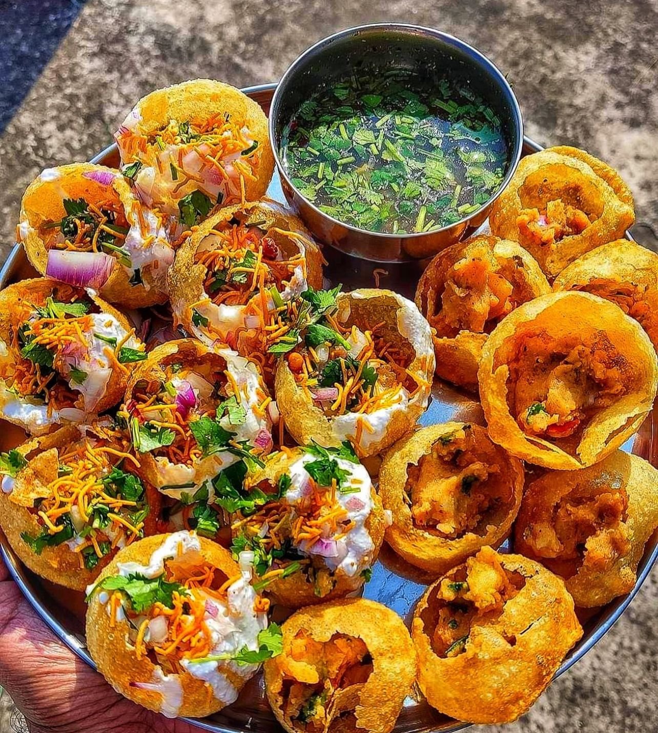 Making Panipuri's Cold And Masala Spicy Water